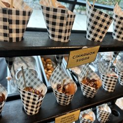 Hookt doughnuts