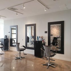 Samson's Salon Spa - Photo