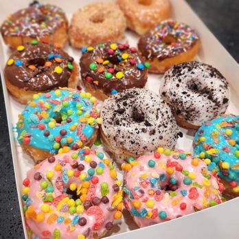 Rolling Pin Donuts - HELLO! YUM! FRIYAY! - Donuts Near Me - Ventura, California Rolling Pin Donuts - HELLO! YUM! FRIYAY! - Donuts Near Me - Ventura, California