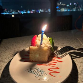 C Level - Complimentary birthday cake - New American Near Me - San Diego, California C Level - Complimentary birthday cake - New American Near Me - San Diego, California