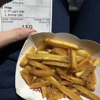 In-N-Out Burger - Roasted & toasted these "light well" fries when I just didn't want any mushy ones - Fast Food Near Me - Phoenix, Arizona In-N-Out Burger - Roasted & toasted these "light well" fries when I just didn't want any mushy ones - Fast Food Near Me - Phoenix, Arizona