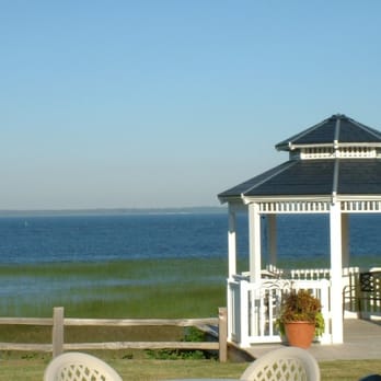 Terrace Bay Hotel - gazebo on back patio - Hotels Near Me - Gladstone, Michigan Terrace Bay Hotel - gazebo on back patio - Hotels Near Me - Gladstone, Michigan