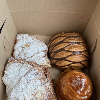 State Flour Bakery - Almond croissant, chocolate croissant & kouign-amann - Bakeries Near Me - Tampa, Florida