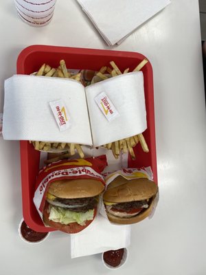 In-N-Out Burger by null