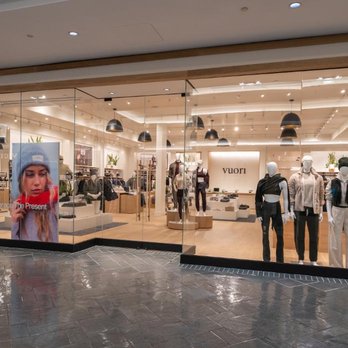 Vuori - Accessories Near Me - Metairie, Louisiana Vuori - Accessories Near Me - Metairie, Louisiana