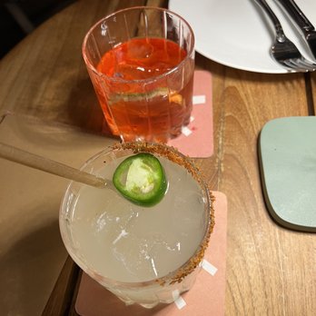 Level 6 - Spicy margarita & la luz - Lounges Near Me - Miami, Florida