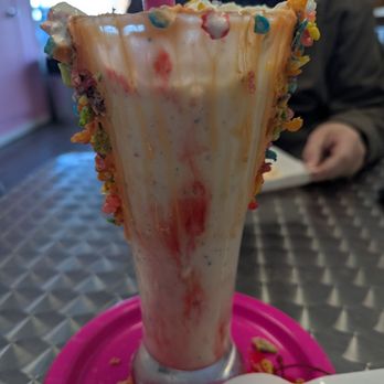 The Milkshakery - Orange frosting - Desserts Near Me - Waverly, Tennessee The Milkshakery - Orange frosting - Desserts Near Me - Waverly, Tennessee