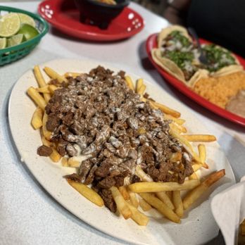 El Rocio - Carne asada fríes - Mexican Near Me - East Point, Georgia