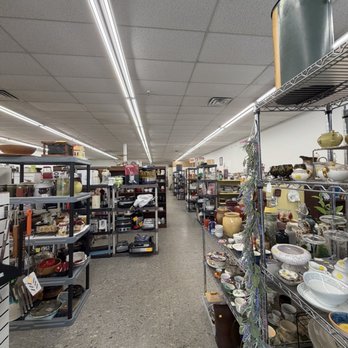 Used A Bit Shoppe - Antiques Near Me - Northfield, Minnesota Used A Bit Shoppe - Antiques Near Me - Northfield, Minnesota