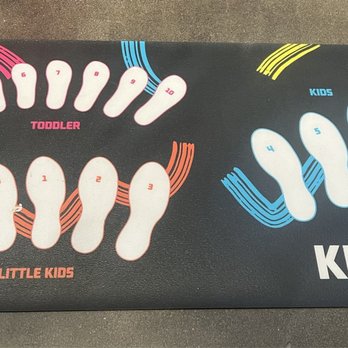 Foot Locker - Mat to measure the kids shoe size. - Shoe Stores Near Me - Downey, California