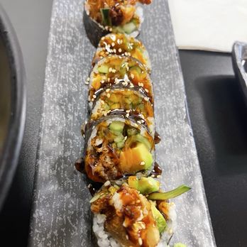 Yosumi ramen - Spider roll - Ramen Near Me - Novato, California