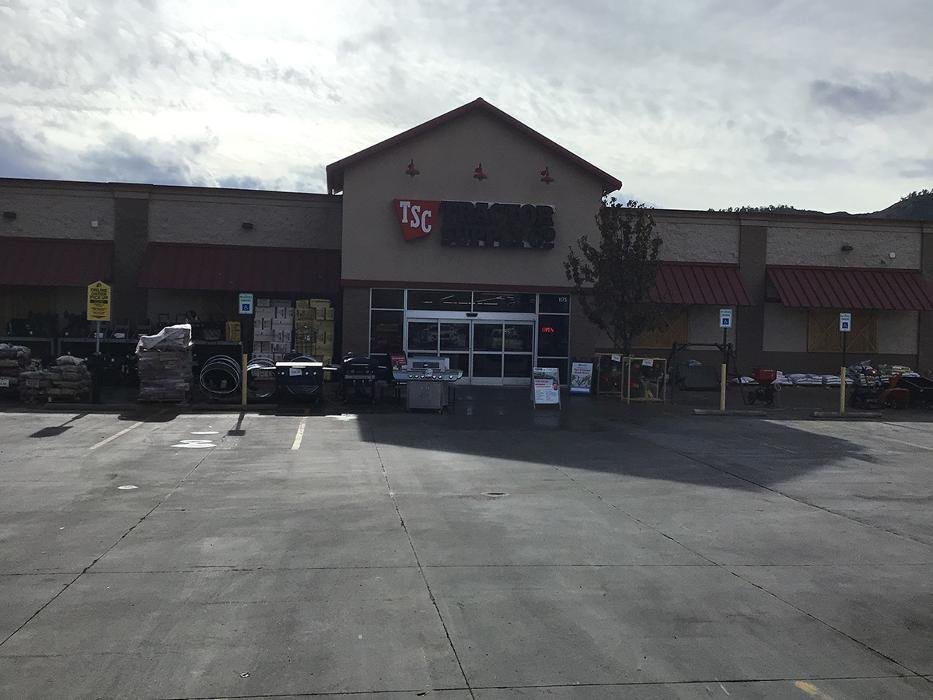 TRACTOR SUPPLY Updated July 2024 1175 Dominguez Dr, Durango