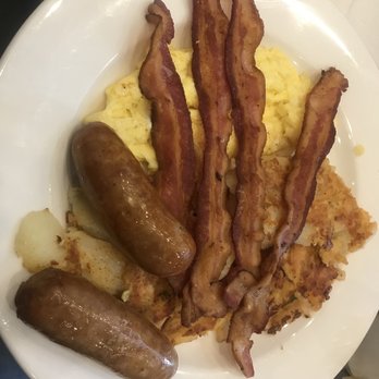 Good Eats - Diners Near Me - Maspeth, New York