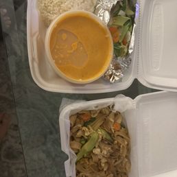 Curry and Pad See Ew! Curry and Pad See Ew!