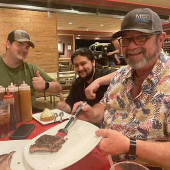 Naaman's BBQ - The owner and staff were top notch treating us like VIPs!!  Thanks so much!!!  Your Louisville KY friends!!! - Barbeque Near Me - Texarkana, Texas