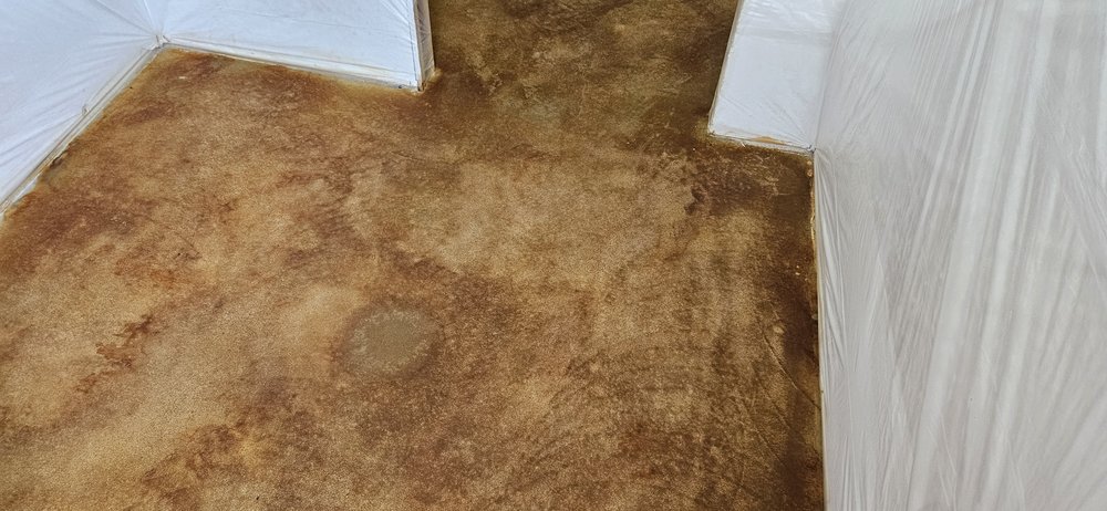 Slide of Creekside Construction