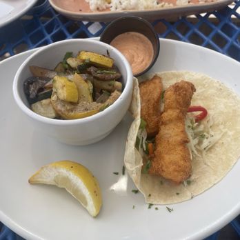 Sizemore’s Coastal Kitchen - Fish taco and seasonal veggies - Seafood Near Me - Jacksonville Beach, Florida Sizemore’s Coastal Kitchen - Fish taco and seasonal veggies - Seafood Near Me - Jacksonville Beach, Florida