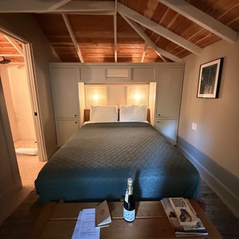 Dawn Ranch - Sycamore cabin that is dog, friendly, very small and narrow - Hotels Near Me - Guerneville, California Dawn Ranch - Sycamore cabin that is dog, friendly, very small and narrow - Hotels Near Me - Guerneville, California
