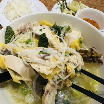 Teo Bun Bo Hue - Pho Ga $18 - Vietnamese Near Me - Portland, Oregon Teo Bun Bo Hue - Pho Ga $18 - Vietnamese Near Me - Portland, Oregon