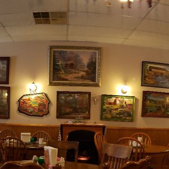 Big Bob's - the inside of a restaurant - Restaurants Near Me - Spring Valley, Minnesota