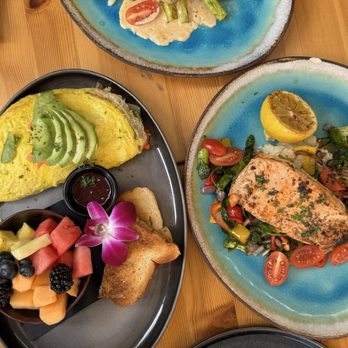 Vees Cafe - Breakfast & Brunch Near Me - Los Angeles, California Vees Cafe - Breakfast & Brunch Near Me - Los Angeles, California