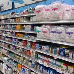 Publix - Health and beauty aisle.