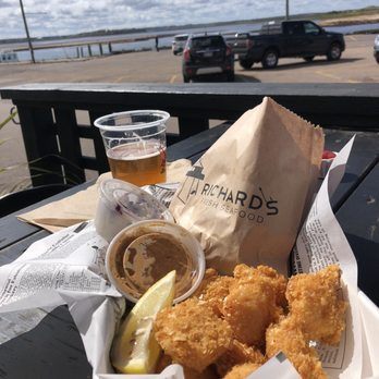 Richard's Fresh Seafood - Scallops & fries and a local pale ale - Seafood Near Me - Covehead, Prince Edward Island Richard's Fresh Seafood - Scallops & fries and a local pale ale - Seafood Near Me - Covehead, Prince Edward Island