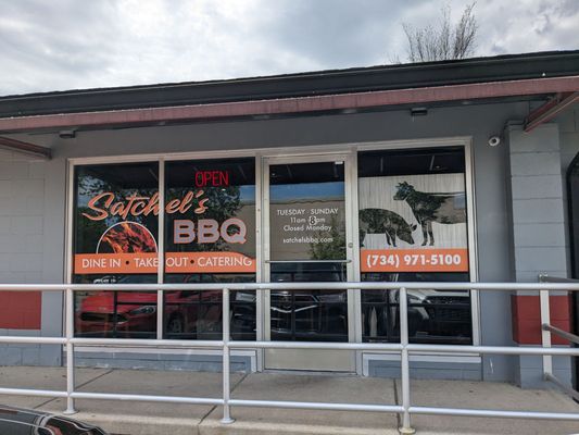 Satchel's BBQ by null