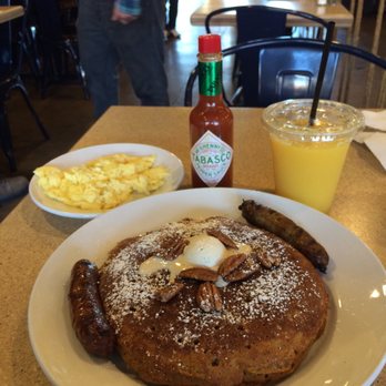 Vovomeena - Finally, after missing out on the Pumpkin Spice Pancake special, I made it in today!:) - Coffee & Tea Near Me - Phoenix, Arizona Vovomeena - Finally, after missing out on the Pumpkin Spice Pancake special, I made it in today!:) - Coffee & Tea Near Me - Phoenix, Arizona