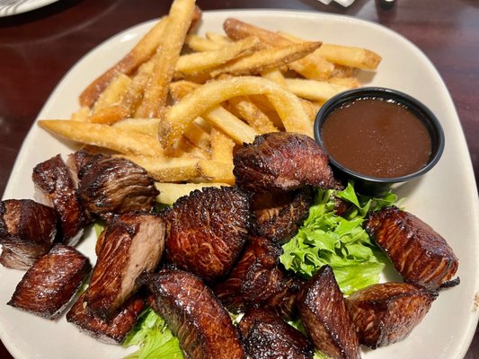 Buglin' Bull Restaurant and Sports Bar by null