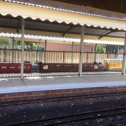 Diamond Valley Railway - The station