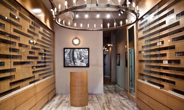 Eyes on Second by null