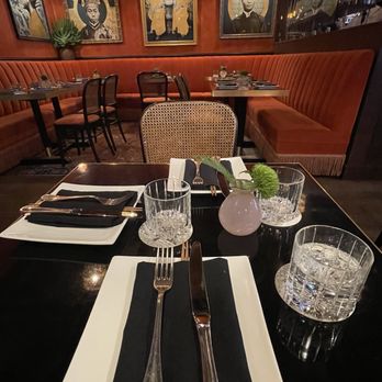 Le Colonial - Table set up - Vietnamese Near Me - Denver, Colorado