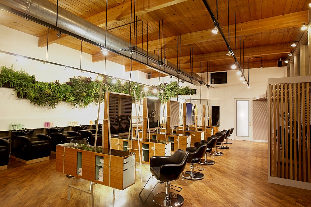 SHOWROOM SALON Updated August 2024 49 Photos & 88 Reviews 34