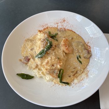 Wilma's - Shrimp and grits - Seafood Near Me - Wilmington, Delaware Wilma's - Shrimp and grits - Seafood Near Me - Wilmington, Delaware