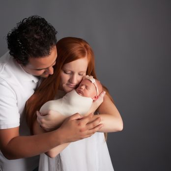 Angela Eller Photography - Beautiful newborn family portrait by Angela Eller Photography Studios - Session Photography Near Me - Visalia, California Angela Eller Photography - Beautiful newborn family portrait by Angela Eller Photography Studios - Session Photography Near Me - Visalia, California