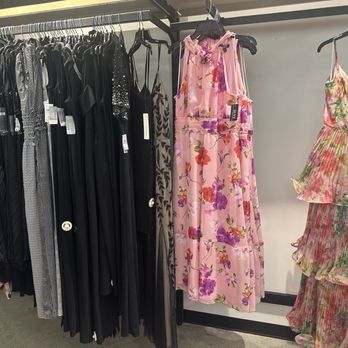 Bloomingdale's Outlet - Outlet Stores Near Me - Sunrise, Florida