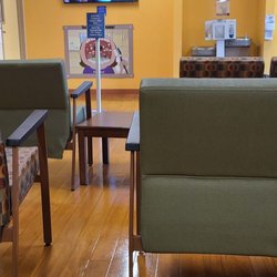 AltaMed - Waiting room inviting