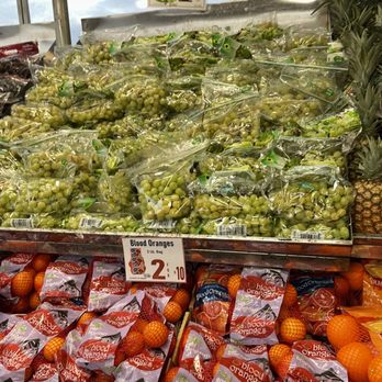 North Shore Farms - Grapes - Specialty Food Near Me - North Bellmore, New York North Shore Farms - Grapes - Specialty Food Near Me - North Bellmore, New York