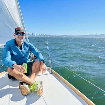 Raziel Ungar - Compass Real Estate - Sailing in the Bay. I'm a rookie! - Real Estate Agents Near Me - Burlingame, California Raziel Ungar - Compass Real Estate - Sailing in the Bay. I'm a rookie! - Real Estate Agents Near Me - Burlingame, California