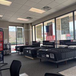 Mattress Firm City View - Showroom floor