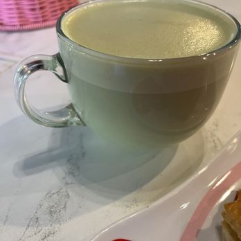 Lady & the Mug - A very fine hot matcha, February 2025 - Coffee & Tea Near Me - Tampa, Florida Lady & the Mug - A very fine hot matcha, February 2025 - Coffee & Tea Near Me - Tampa, Florida