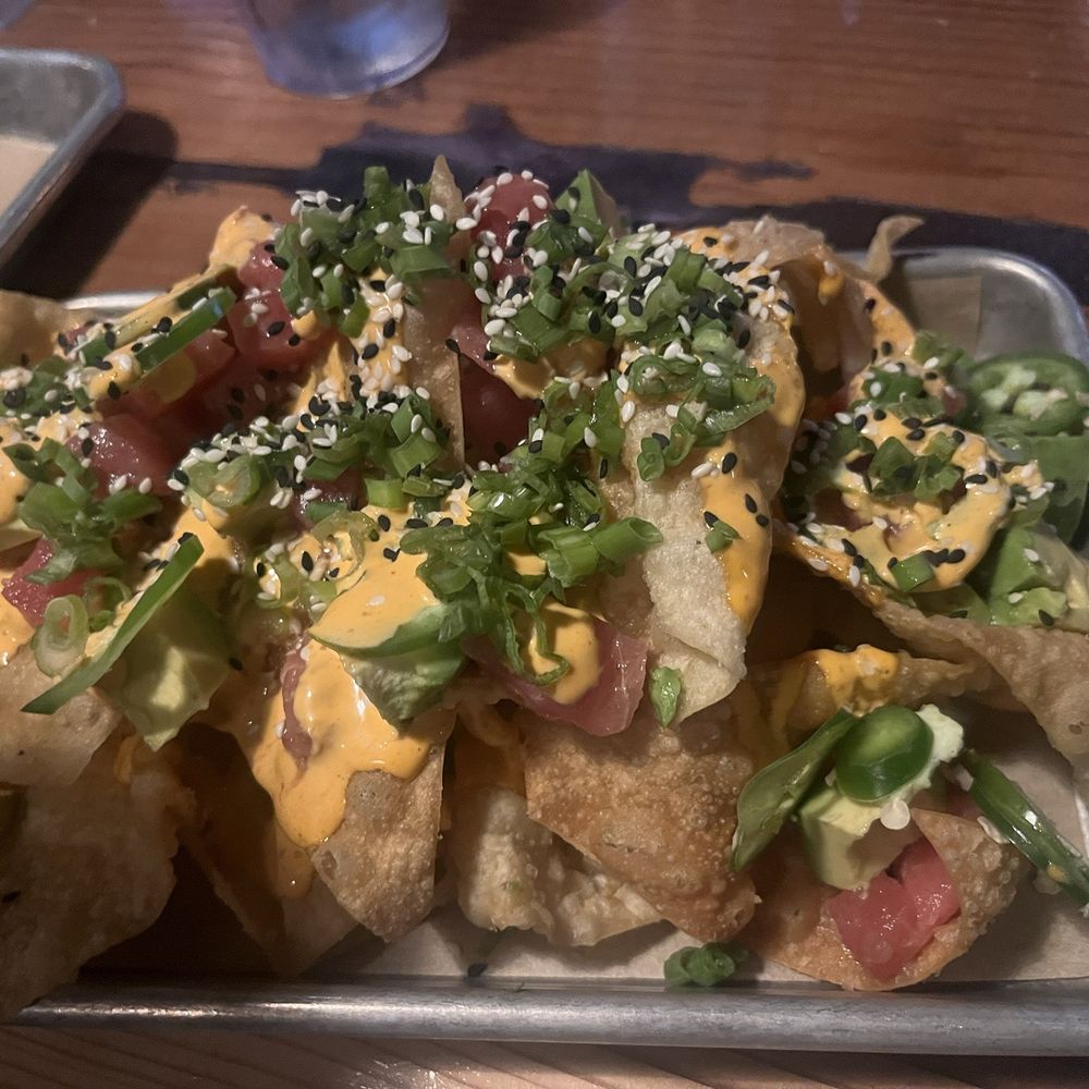 Poke Nachos