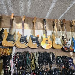 Marina Music Center - Many musical instruments here!