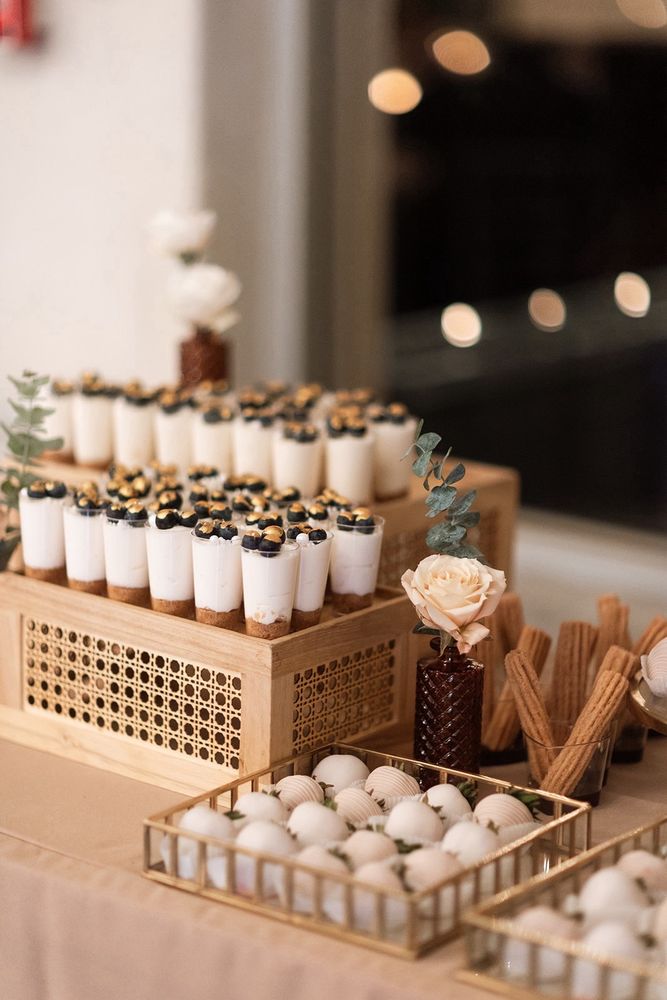 YA Cakes And Catering Logo