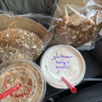 Mr Brew Coffee - Lavender Iced Latte and pumpkin Cold Brew - Coffee & Tea Near Me - Austin, Texas
