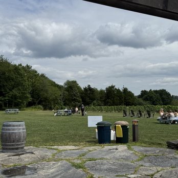 Stonington Vineyards Inc - Wineries Near Me - Stonington, Connecticut