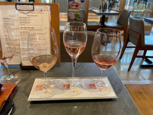 Vino Volo by null