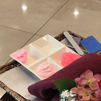 Resort Nail Salon - Nail Salons Near Me - Dallas, Texas