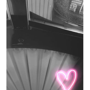 Soleil Tans - Relaxing uv tanning with amazing facial tanners for natural glow - Spray Tanning Near Me - Edison, New Jersey